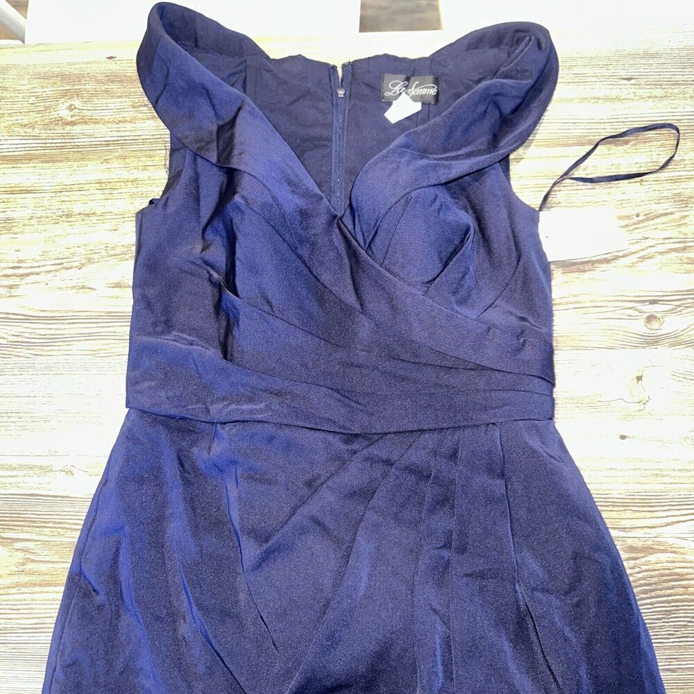 La Femme Navy Blue Off the Shoulder Ruched Lace Trumpet Gown Size 10. $438. 15